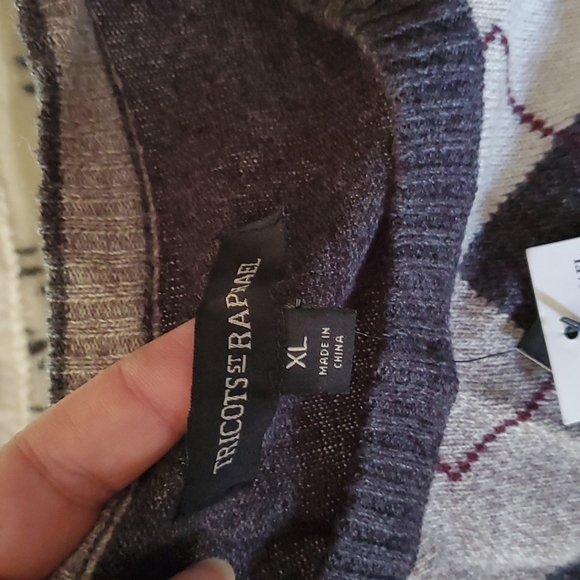 Gray sweater - Picture 6 of 11